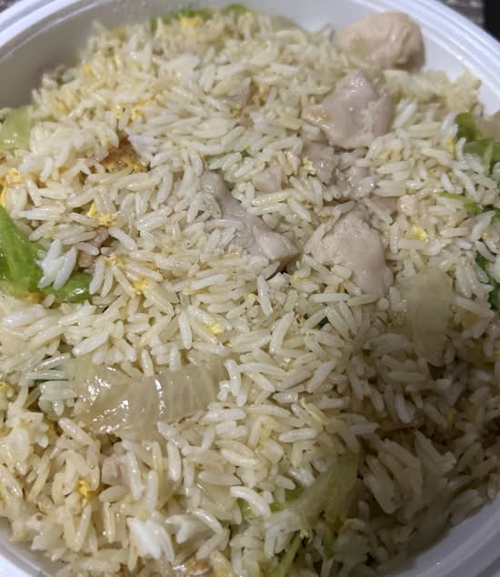119. Fried Rice with Diced Salted Fish and Chicken 鹹魚雞粒炒飯